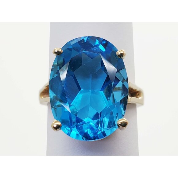 Big 11.67 ctw Oval Blue Natural Topaz Solitaire Ring 14k Gold Size 5.75 - Picture 1 of 7